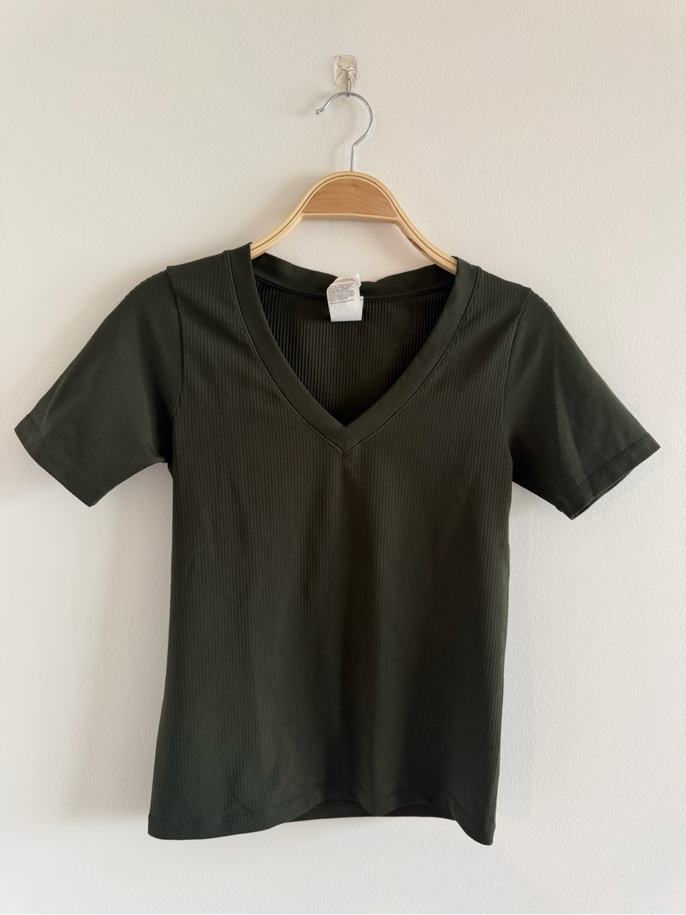 Athleta Olive Green V-Neck Ribbed Short Sleeve Tee